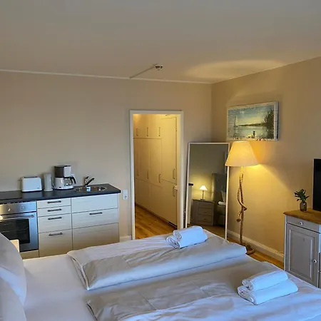 Anna Foerdeblick Apartment